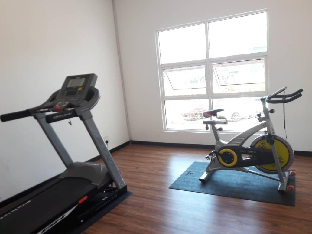 Risqi Apartment 2 Bedroom Wakaf Che Yeh コタバル エクステリア 写真