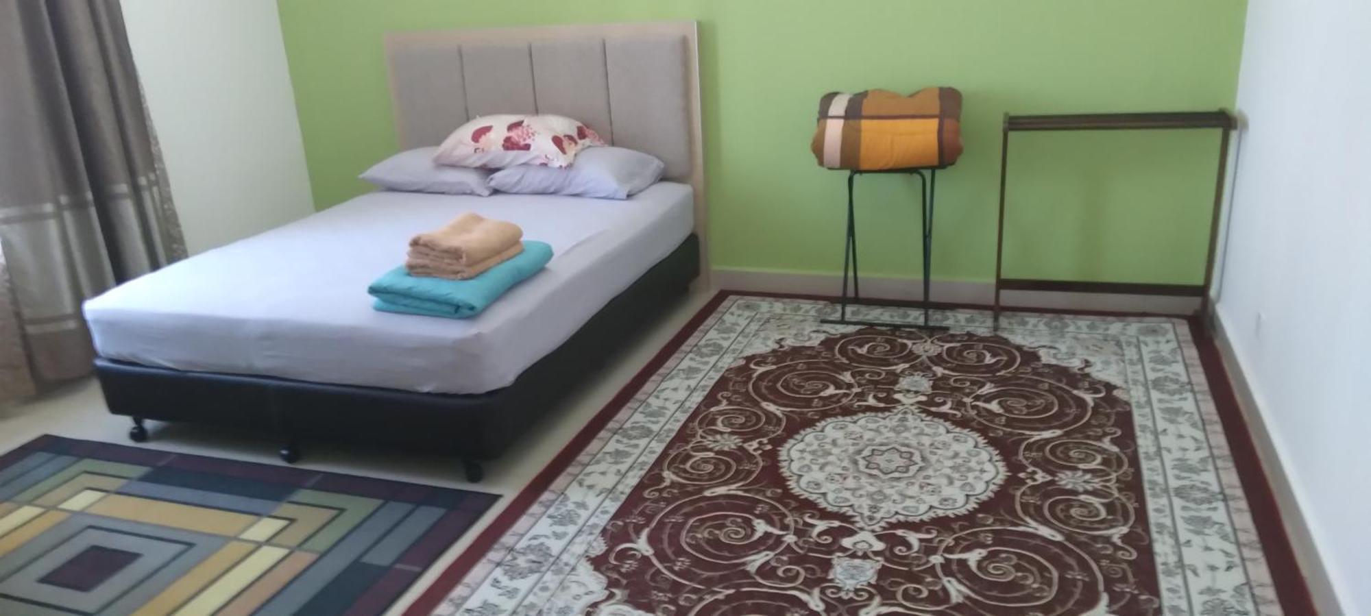 Risqi Apartment 2 Bedroom Wakaf Che Yeh コタバル エクステリア 写真